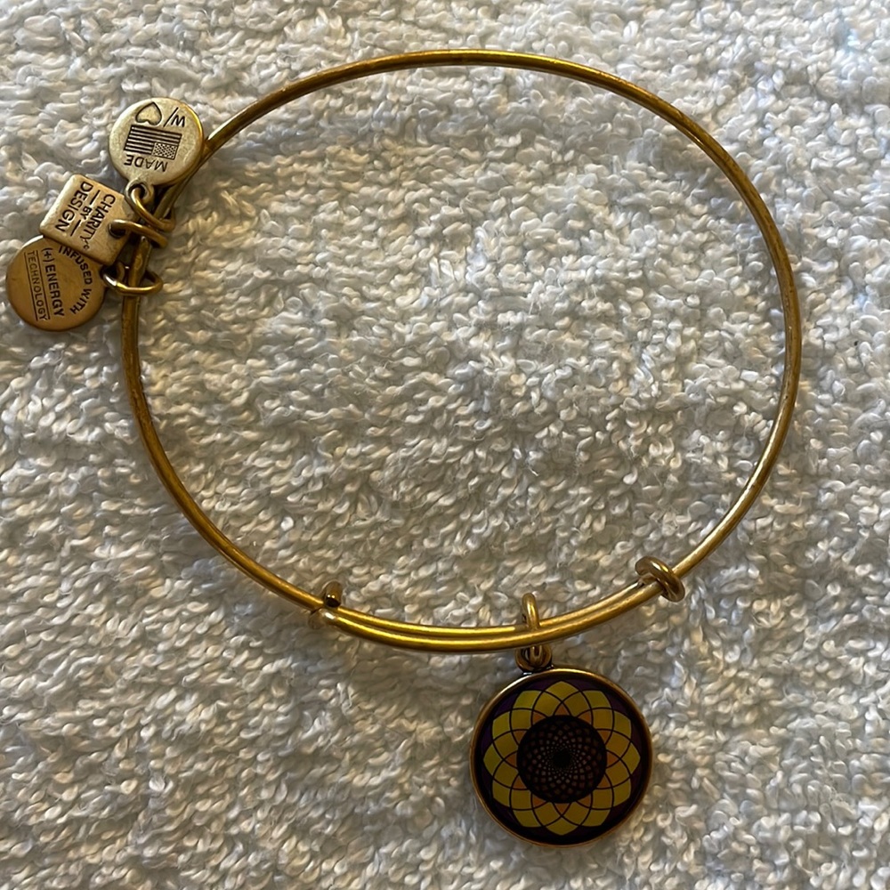 Perfect condition! Alex and Ani sunflower bracelet